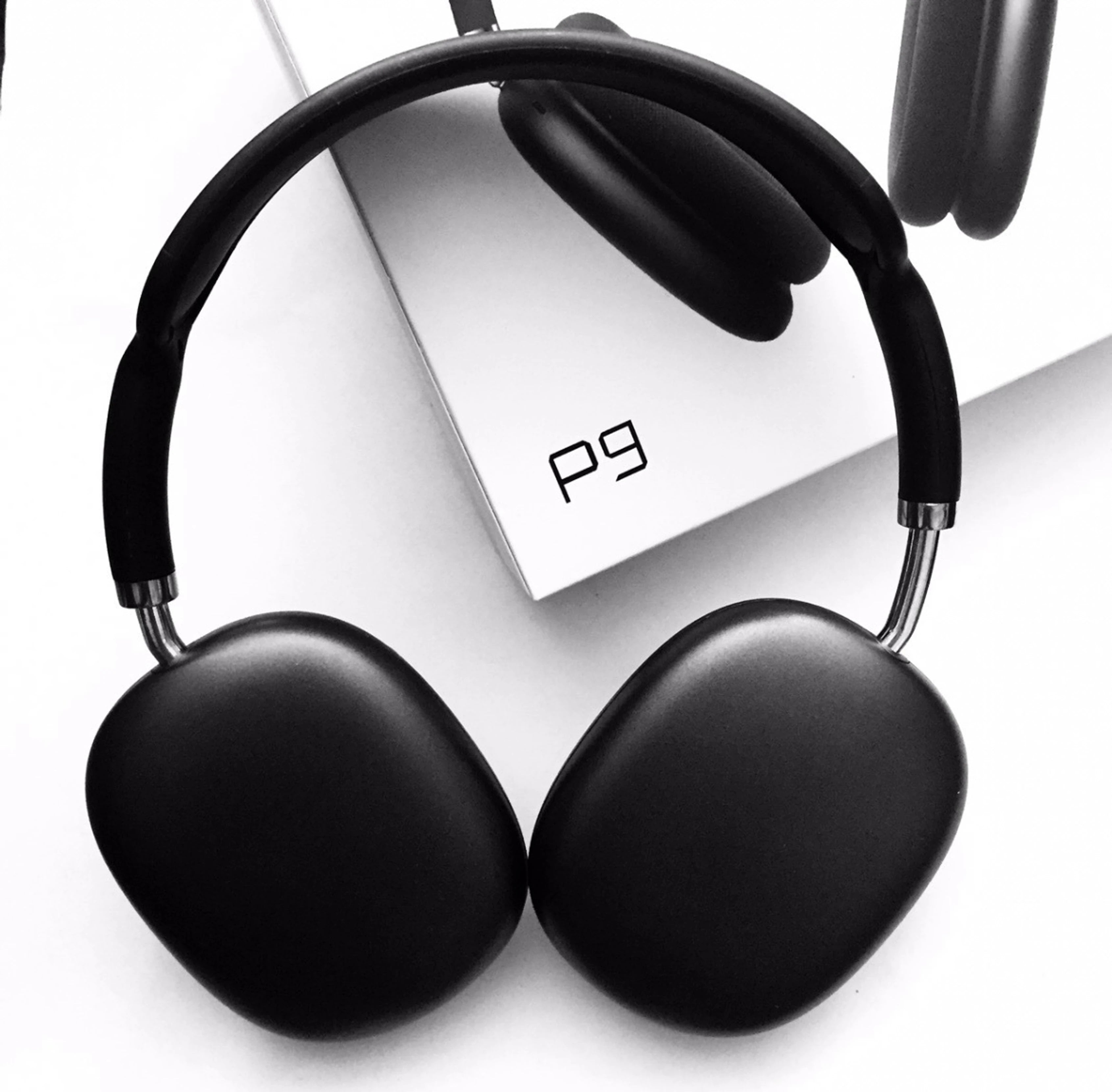P9 Wireless Bluetooth On-Ear Headphones